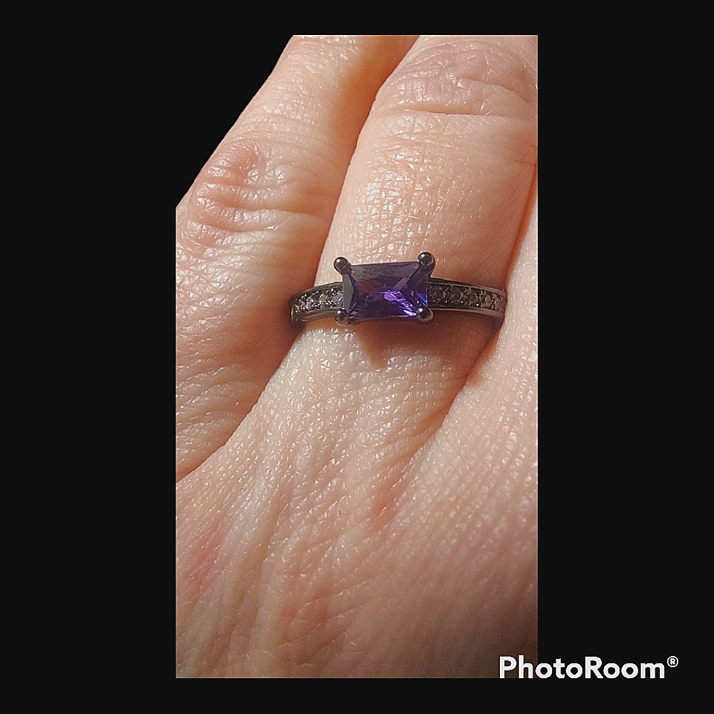 2 Ring Set - Picture 4 of 5